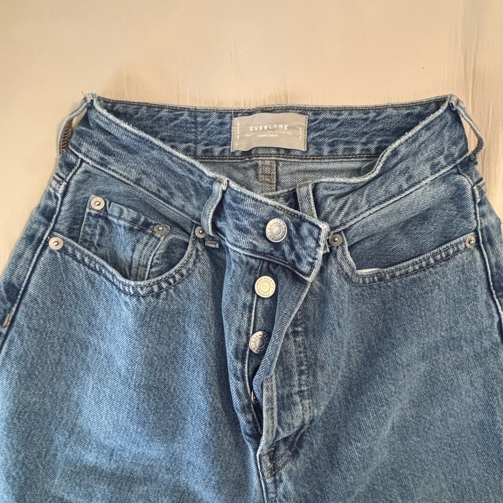 Everlane The Curvy 90s Cheeky Straight Jean